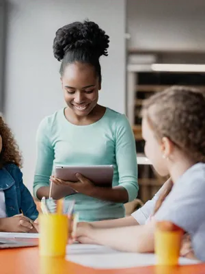 Quais são as estratégias inovadoras para engajar os alunos?